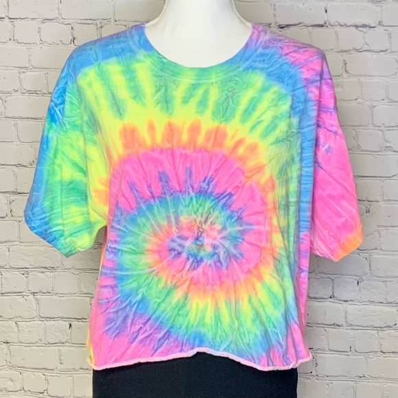 colortone Tops - Colortone rainbow swirl tie dye cropped cotton t shirt